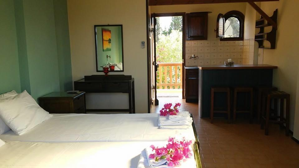 Dionisis Apartments Kounopetra Room photo