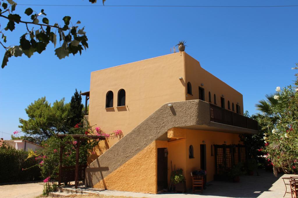 Dionisis Apartments Kounopetra Exterior photo